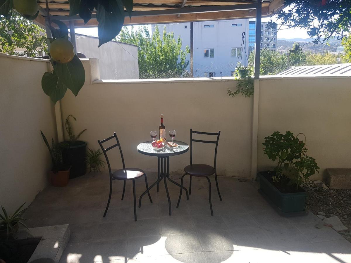 Hotel Домик У Куры Tbilisi Zewnętrze zdjęcie