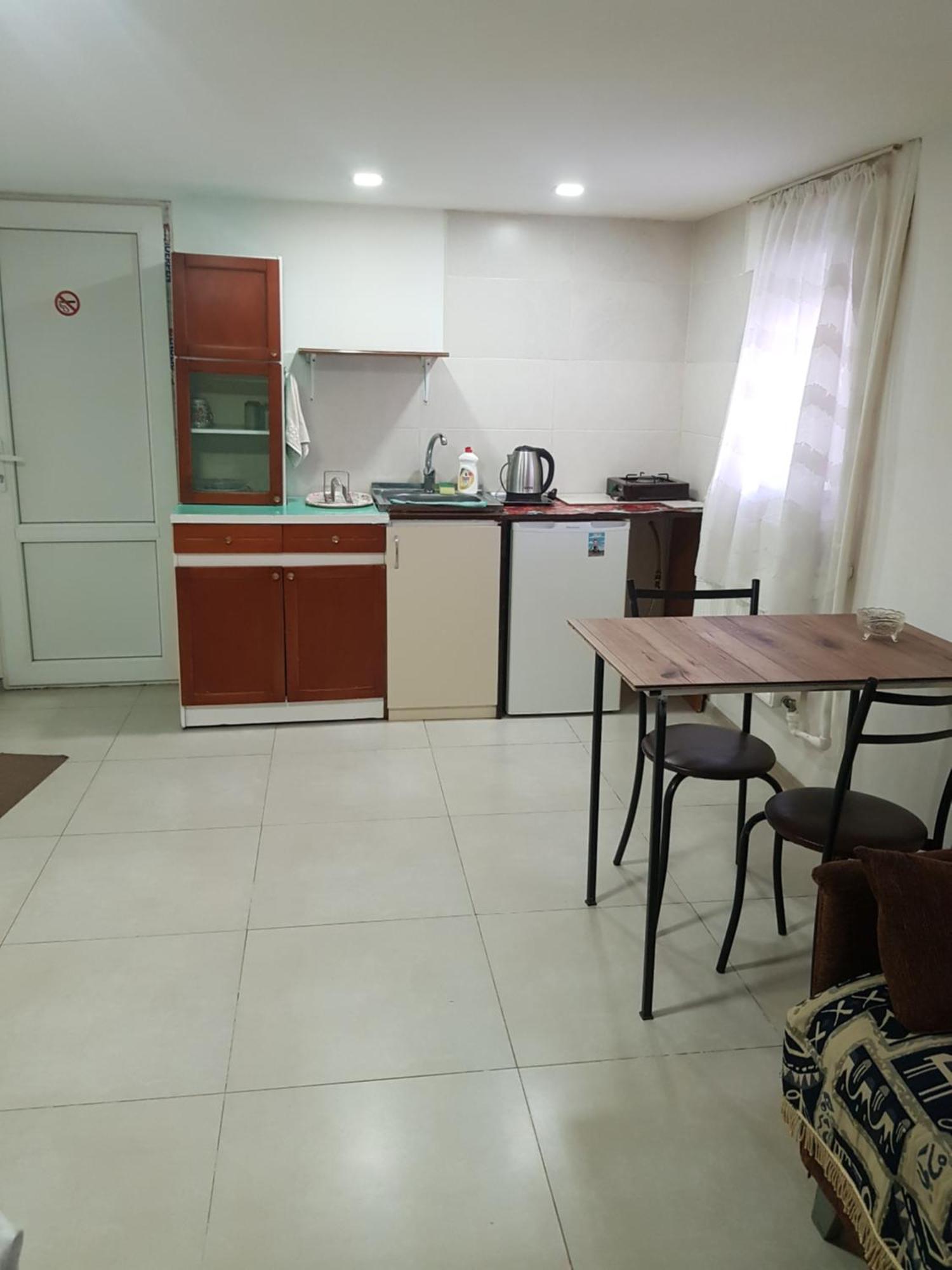 Hotel Домик У Куры Tbilisi Zewnętrze zdjęcie