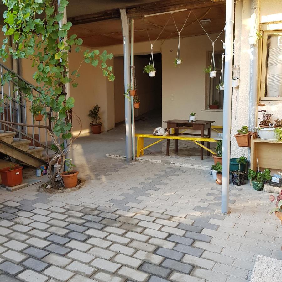 Hotel Домик У Куры Tbilisi Zewnętrze zdjęcie